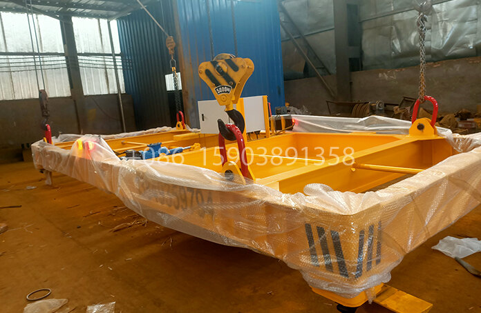 Container Spreader